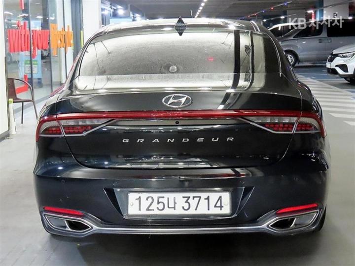 Hyundai Grandeur 2.5 Calligraphy 6