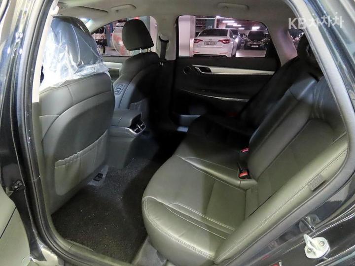 Hyundai Grandeur 2.5 Calligraphy 8