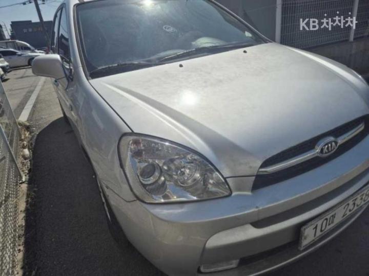 Kia Carens New 2.0 LPI GX Top Model 7