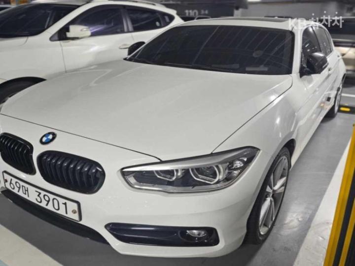 BMW 1 Series New 118d Sport Special 3