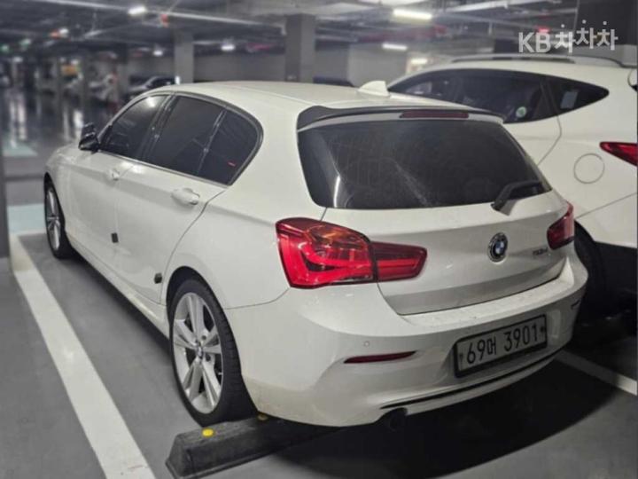 BMW 1 Series New 118d Sport Special 5