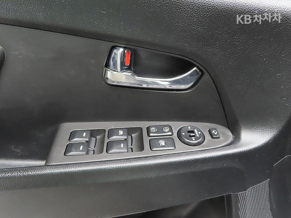 2013 - kia sportage