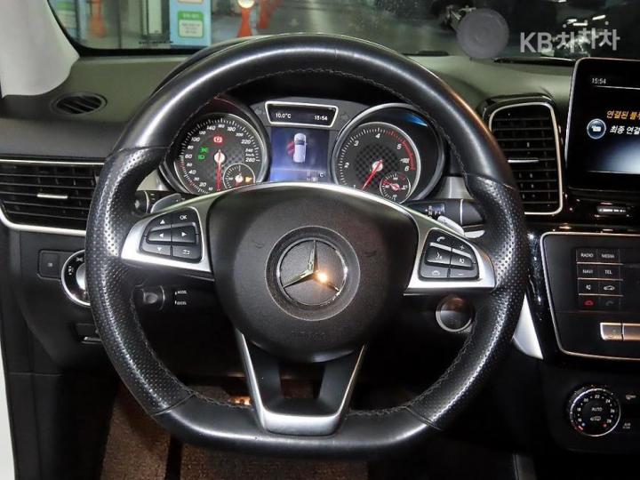 Mercedes-Benz GLE-Class W166 350d 4Matic Base Type 9