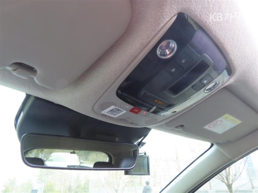 Kia Niro — miniaturë 10