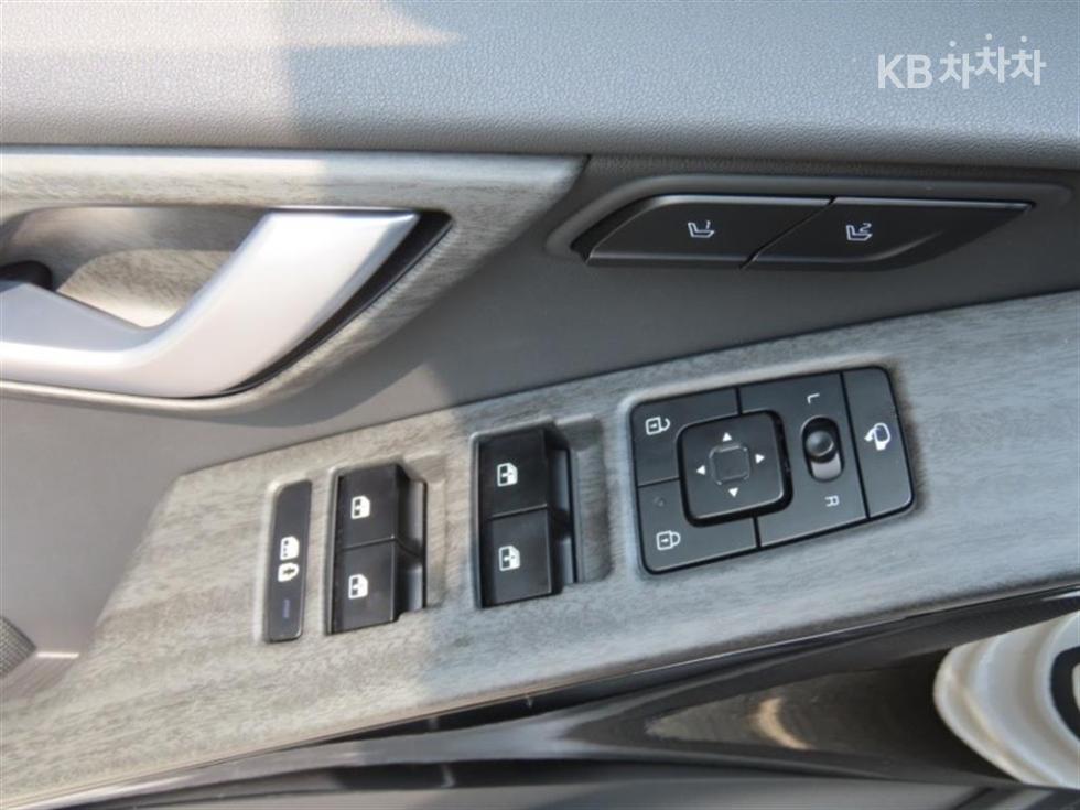 Kia Niro — miniaturë 12