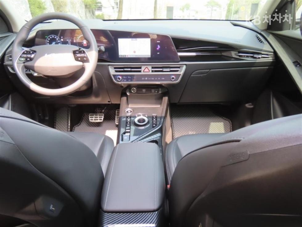 Kia Niro — miniaturë 15