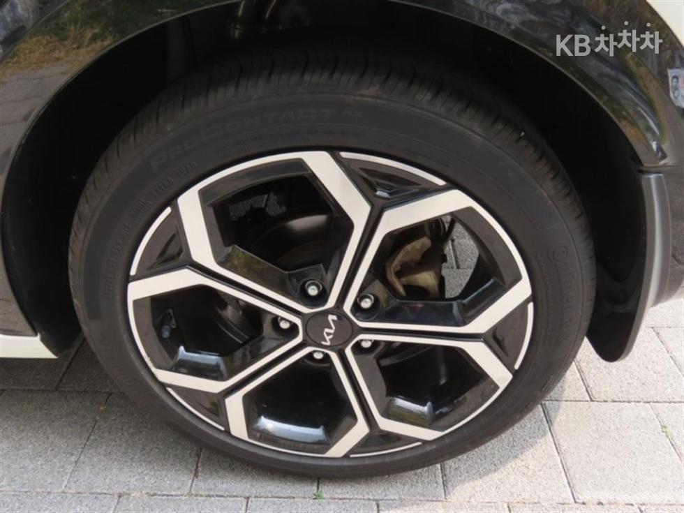 Kia Niro — miniaturë 17