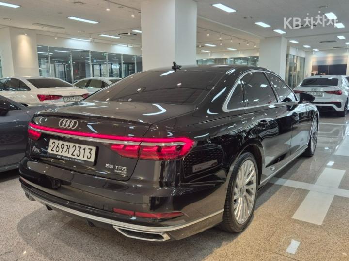 Audi A8 D5 55 TFSI Quattro LWB 3