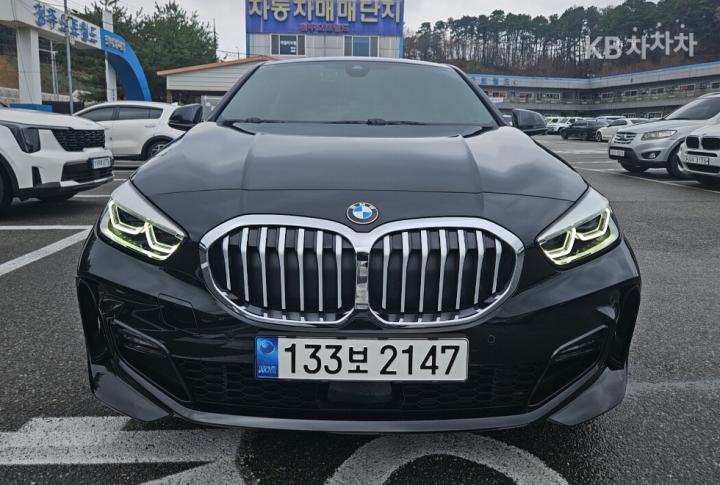 BMW 1 Series F40 120i M Sport 3