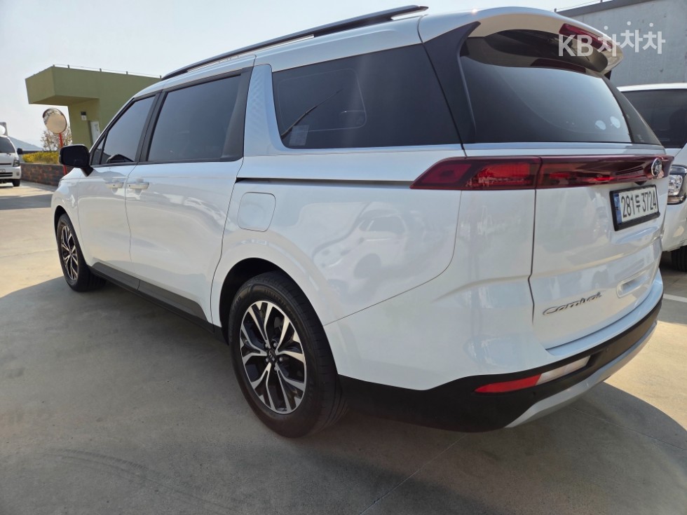 2021 - kia carnival