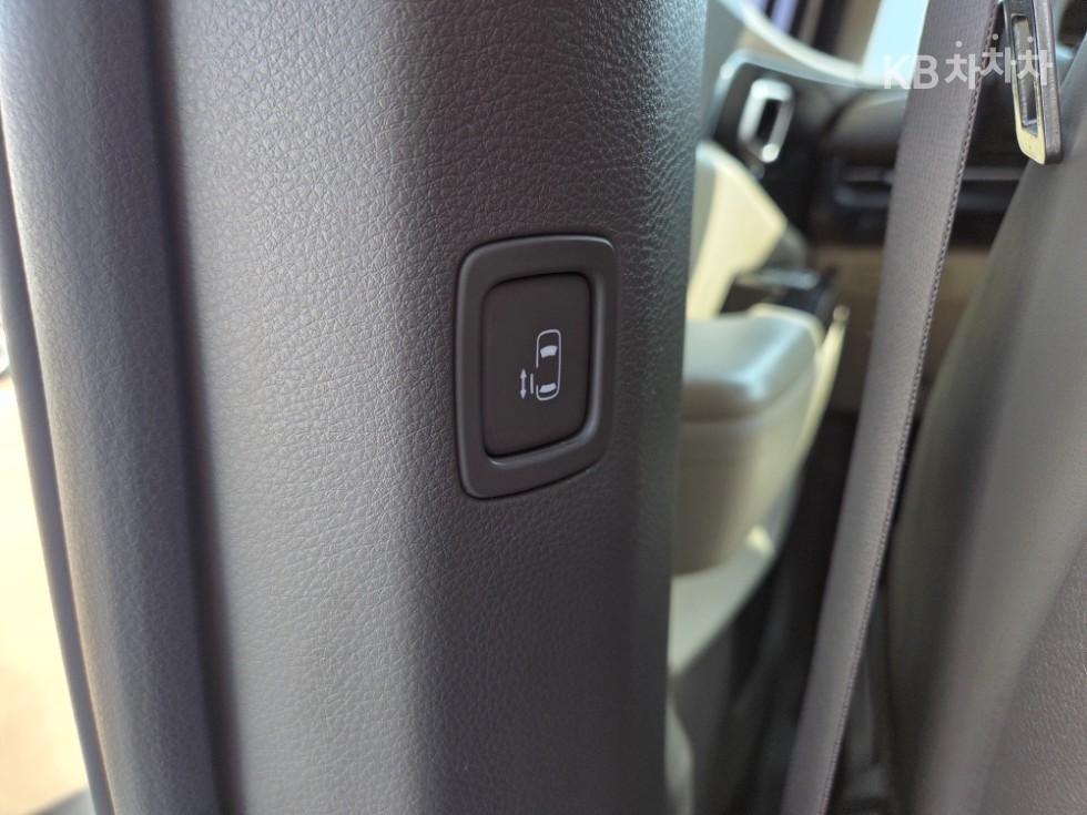 2021 - kia carnival