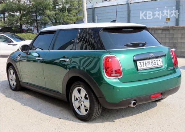 Mini Cooper 5 Duo 1.5 Base Type 4