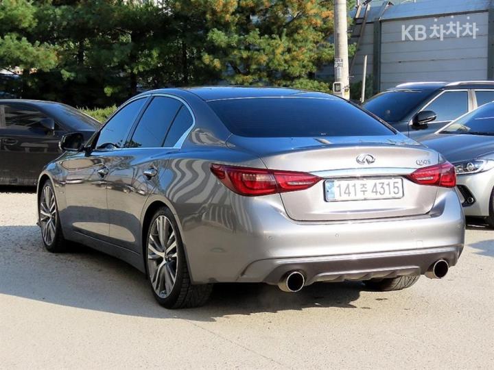 Infiniti Q50 3.5 S Hybrid Blue Sport Sensory 4