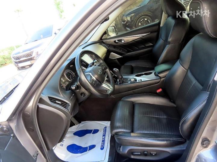 Infiniti Q50 3.5 S Hybrid Blue Sport Sensory 6