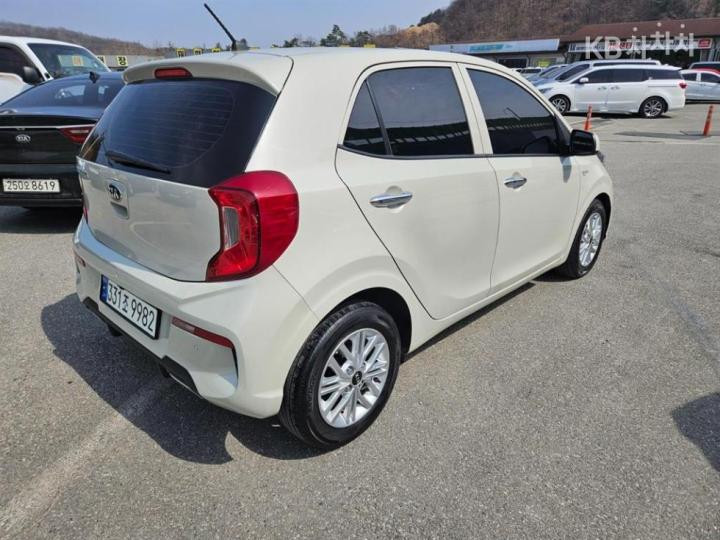 Kia Morning Urban JA 1.0 Gasoline Prestige 4