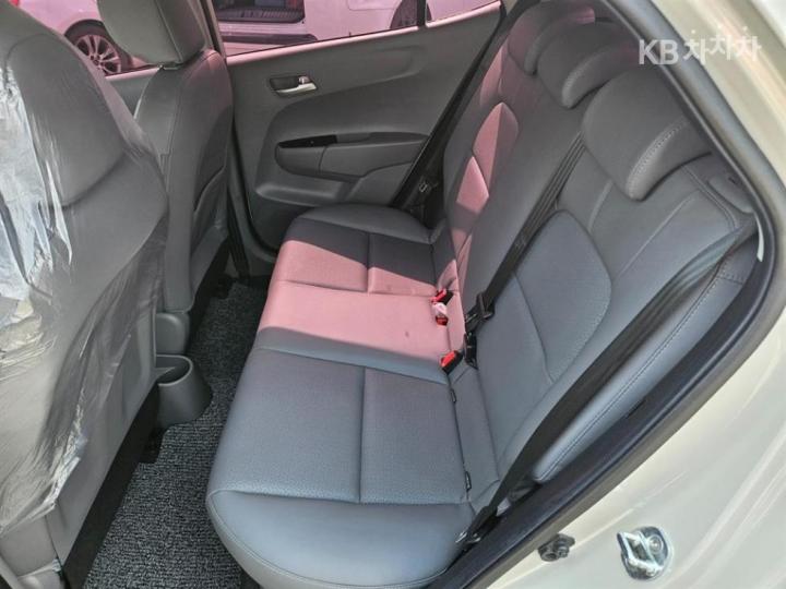 Kia Morning Urban JA 1.0 Gasoline Prestige 7