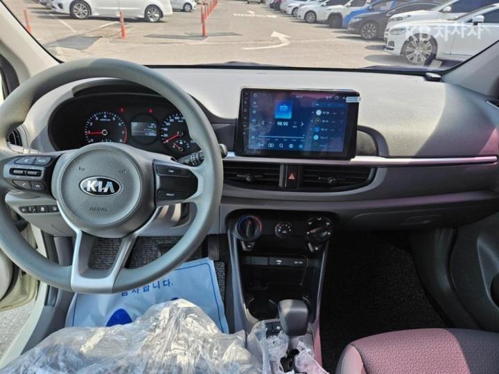Kia Morning Urban JA 1.0 Gasoline Prestige 8