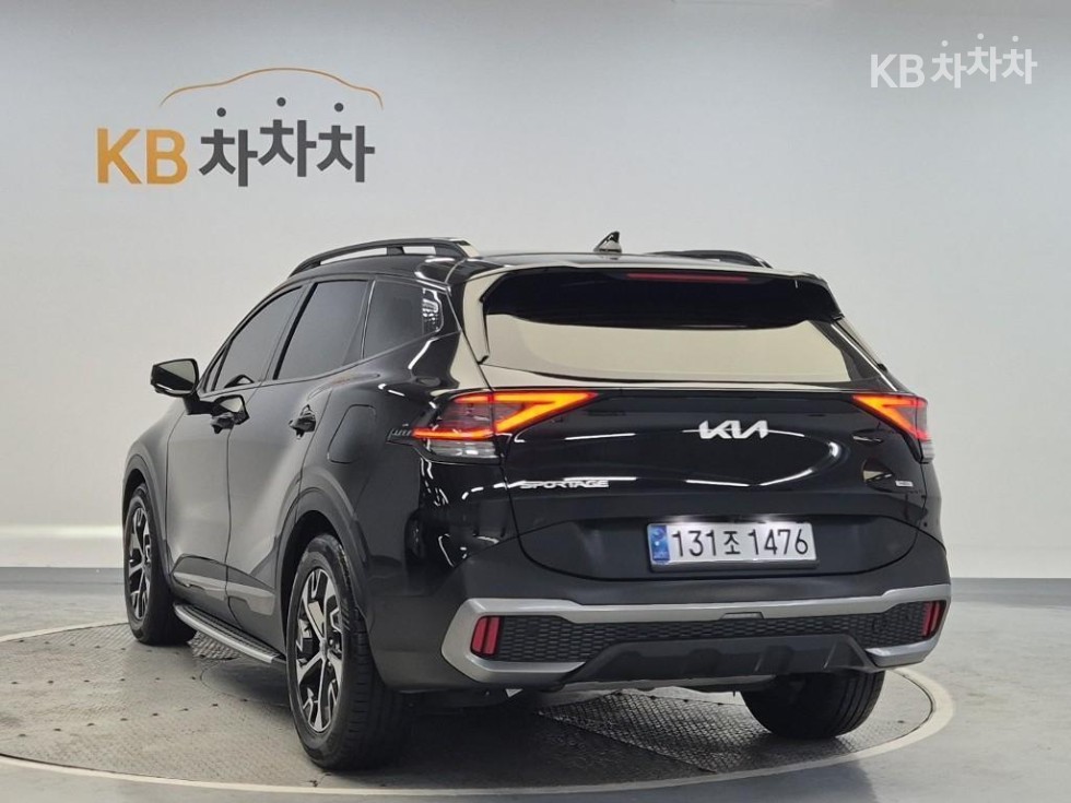 2023 - kia sportage