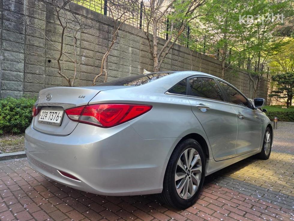Hyundai Sonata — miniaturë 6