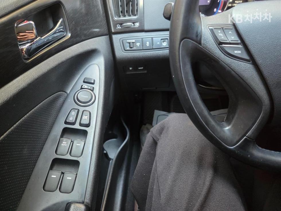 Hyundai Sonata — miniaturë 16