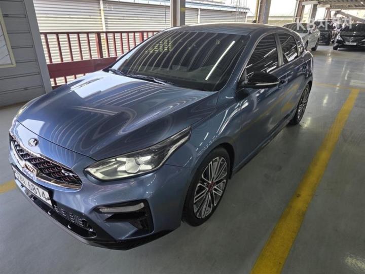 Kia K3 GT 1.6 T-GDi 5 Duo Plus 4