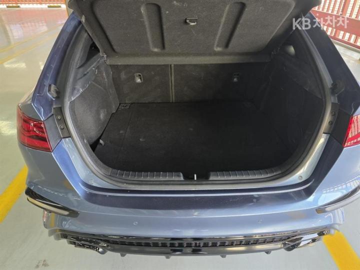 Kia K3 GT 1.6 T-GDi 5 Duo Plus 7