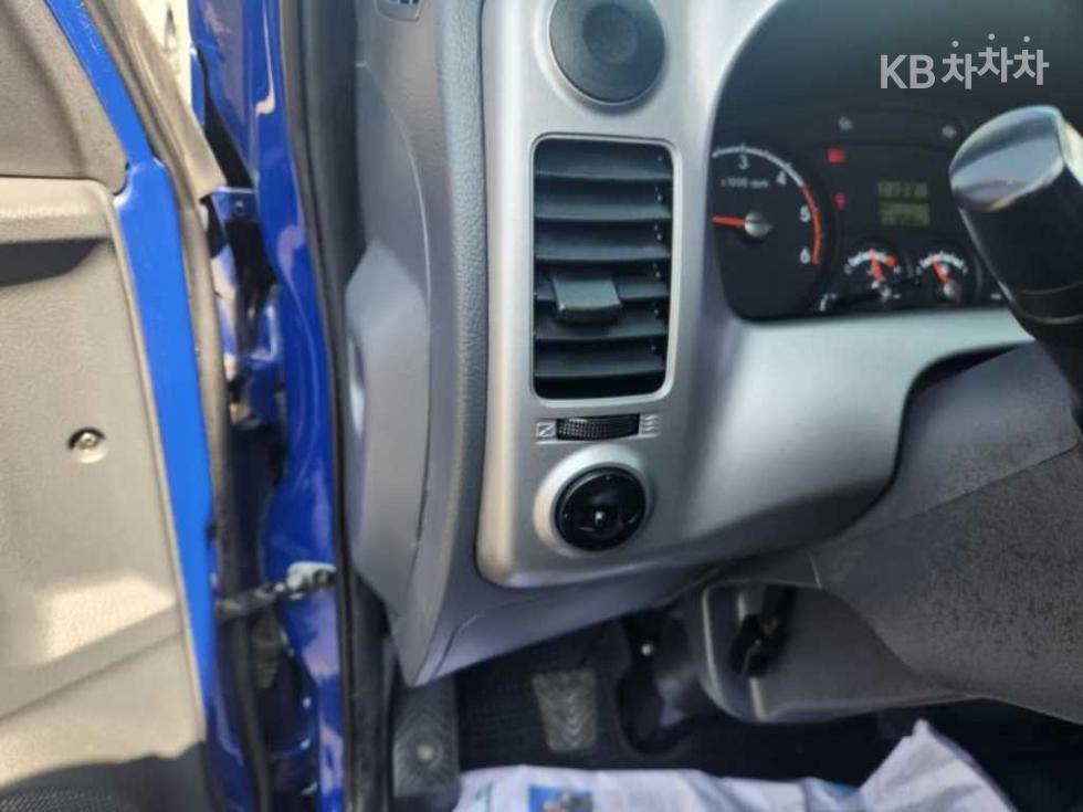 2016 - kia bongo iii