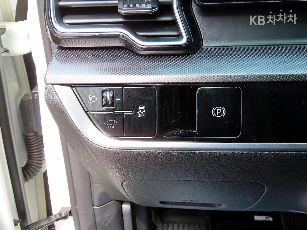 2022 - kia sportage