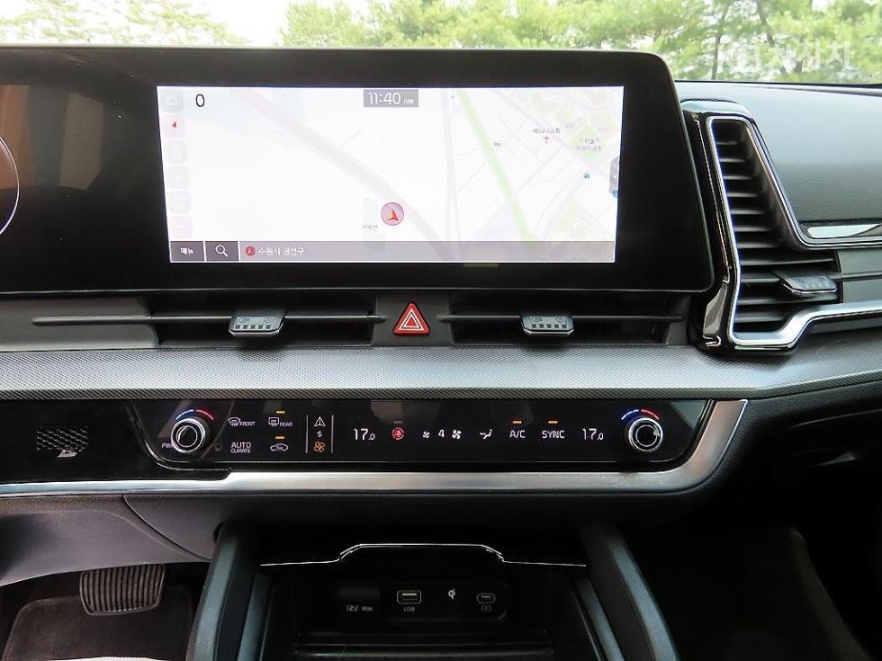 2022 - kia sportage