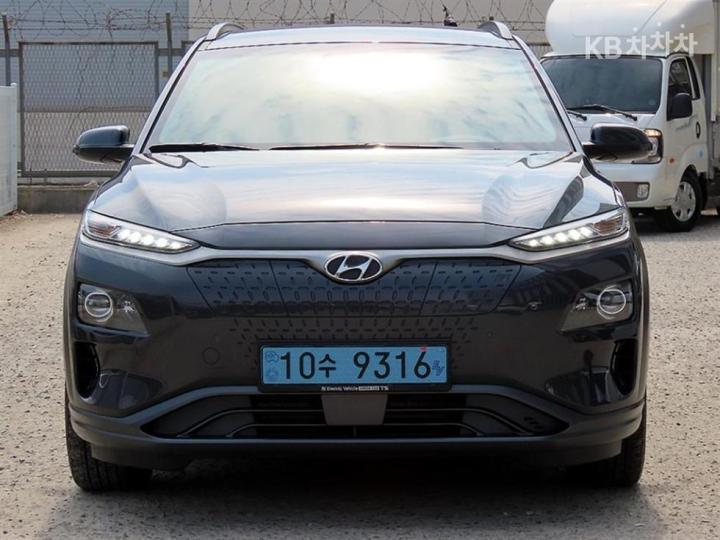 Hyundai Kona Electric Premium