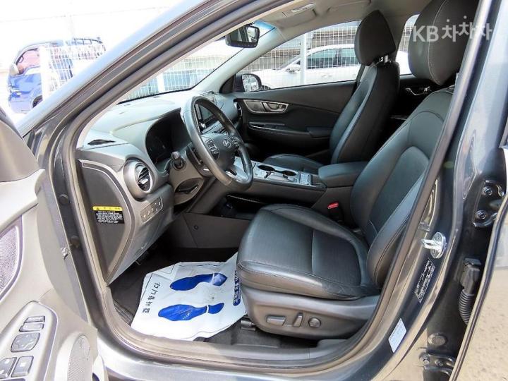 Hyundai Kona Electric Premium 6