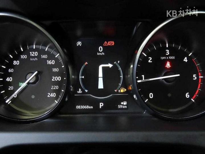 Land Rover Discovery Sport 2.0 TD4 SE 10