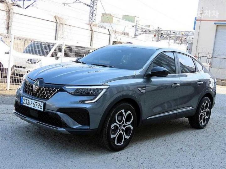 Renault Arkana 1.6 GTe Iconic 3