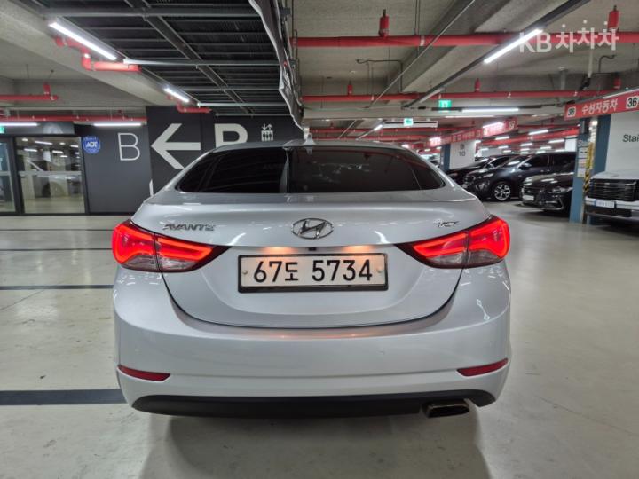 Hyundai Avante 1.6 VGT Modern Base Type 5