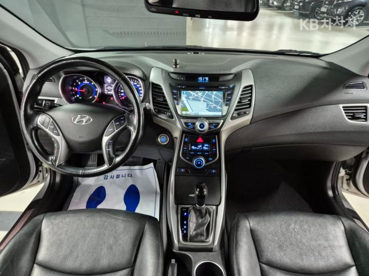 Hyundai Avante 1.6 VGT Modern Base Type 6