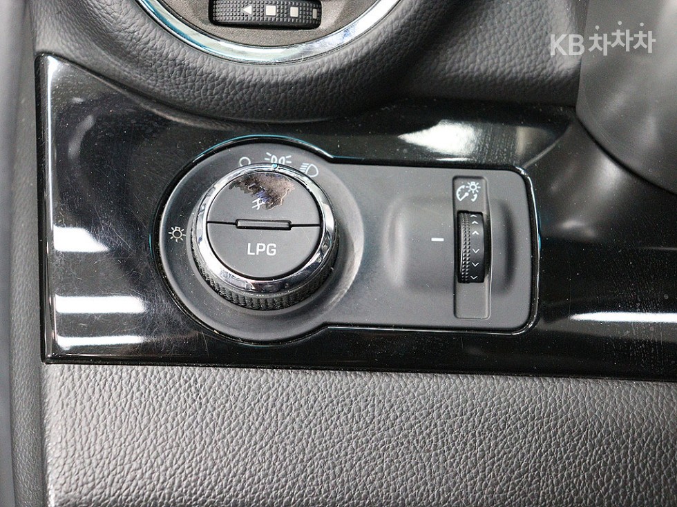 Chevrolet Orlando — miniaturë 16