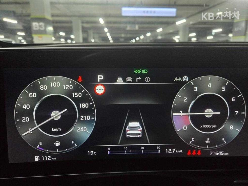 2022 - kia sportage
