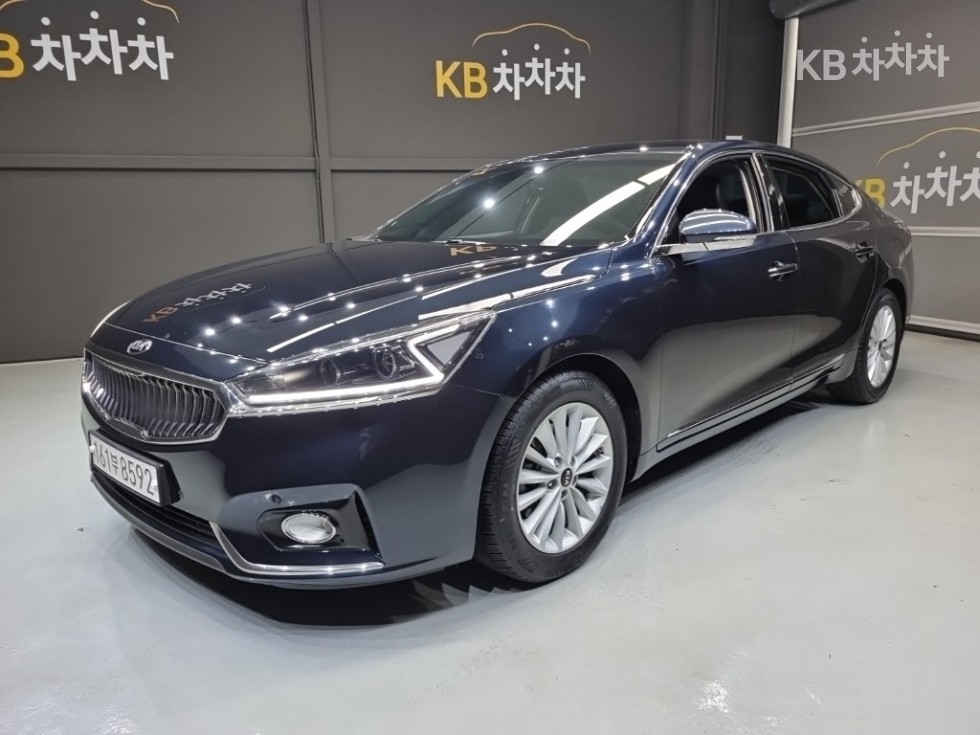 2019 - kia k7
