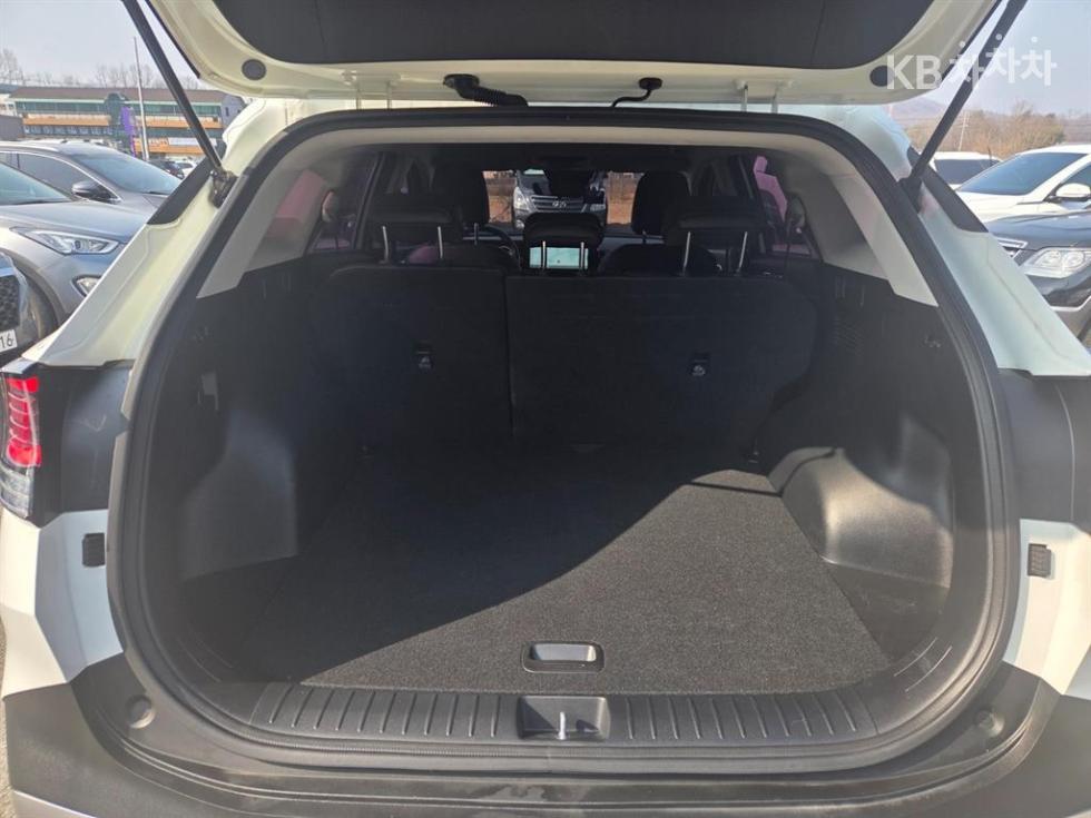 2022 - kia sportage
