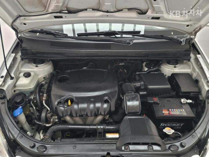 Kia Carens New 2.0 LPI GLX Premium Type 10