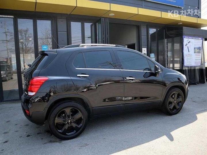 Chevrolet Trax 1.4 Perfect Black 4