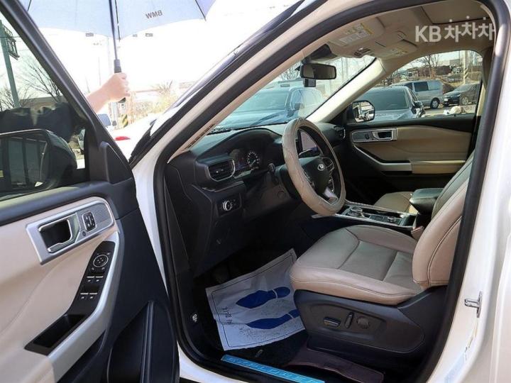 Ford Explorer Gasoline Turbo 2.3 AWD Limited 7