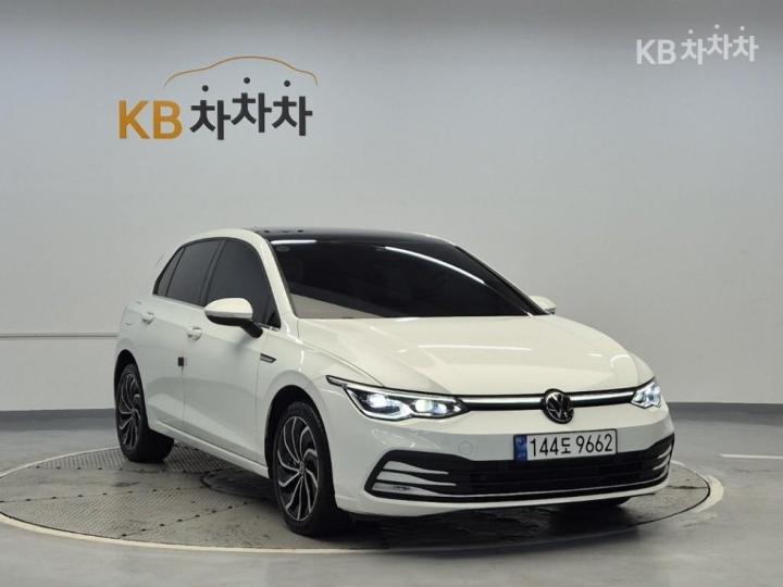 Volkswagen Golf The 8 MK8 2.0 TDI Prestige 5