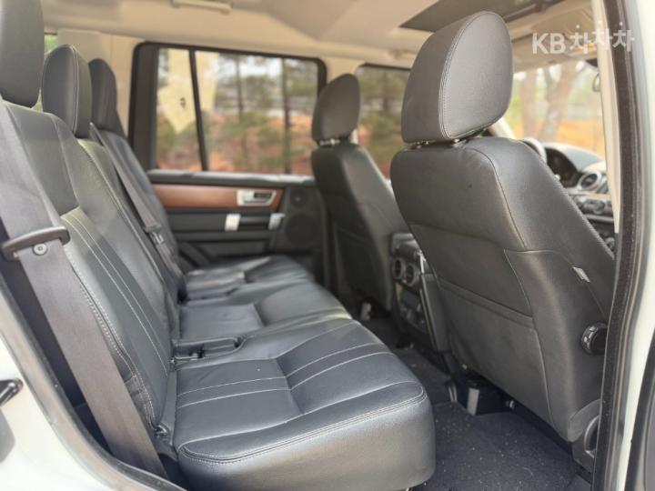 Land Rover Discovery 4 3.0 SDV6 HSE Base Type 8