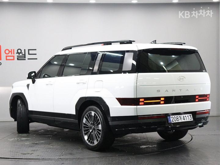 Hyundai Santa Fe The Hybrid MX5 1.6T HEV 2WD Calligraphy 4