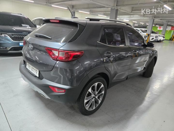 Kia Stonic Diesel 1.6 VGT Trendy 4