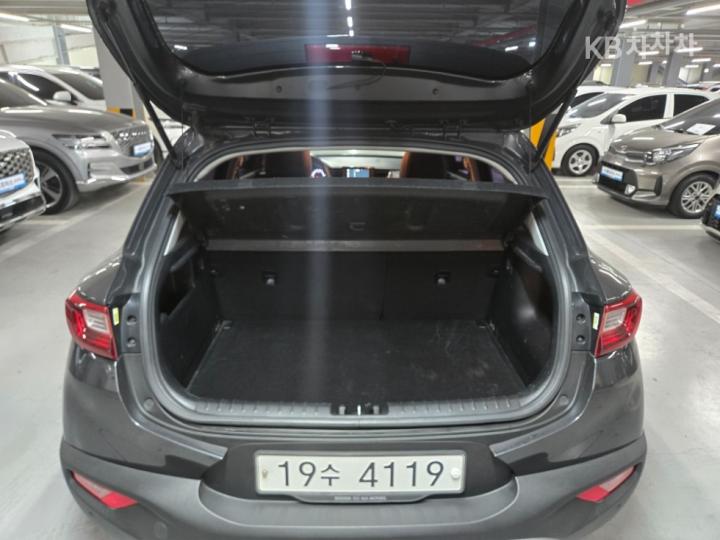 Kia Stonic Diesel 1.6 VGT Trendy 9