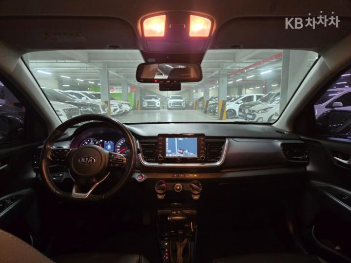 Kia Stonic Diesel 1.6 VGT Trendy 8