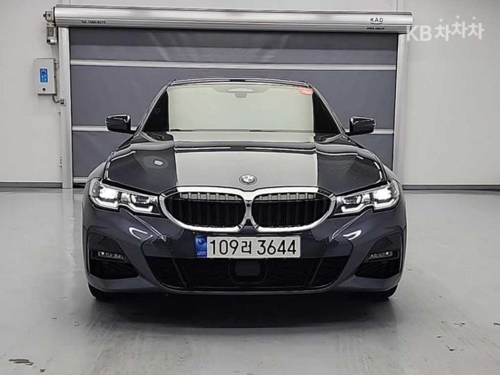 BMW 3 Series G20 330e M Sport 3
