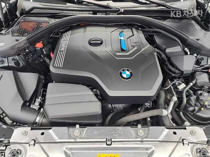 BMW 3 Series G20 330e M Sport 6